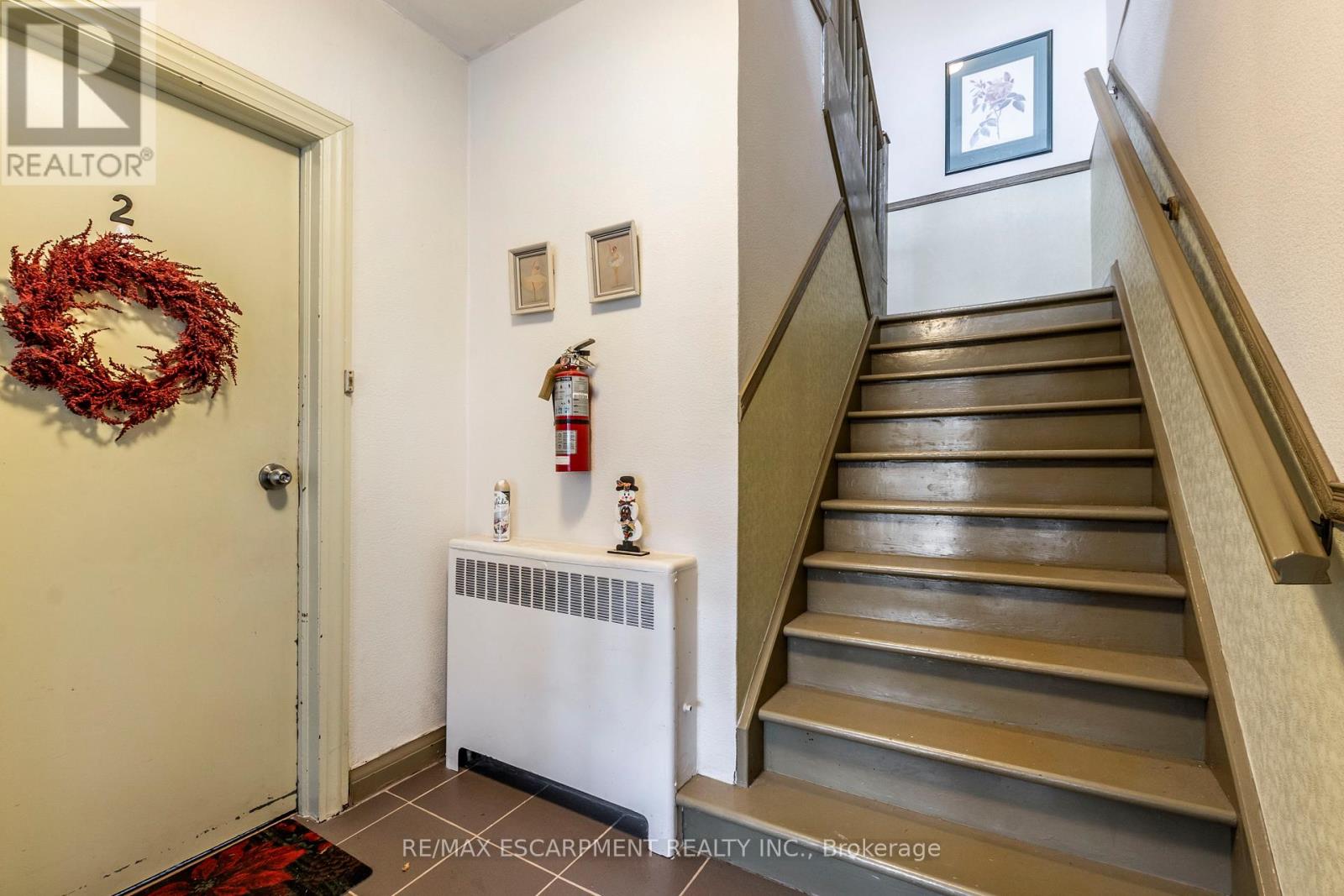 13 Mcmaster Avenue, Welland, Ontario  L3B 3S6 - Photo 9 - X12135582
