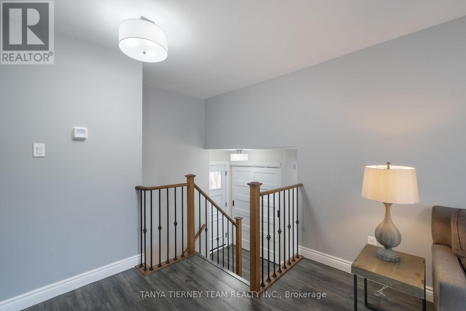 125 Guthrie Crescent, Whitby, Ontario  L1P 1A6 - Photo 13 - E12104437