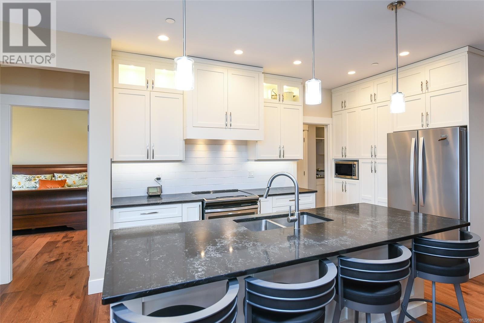 Property at 1442 Crown Isle Blvd image 1