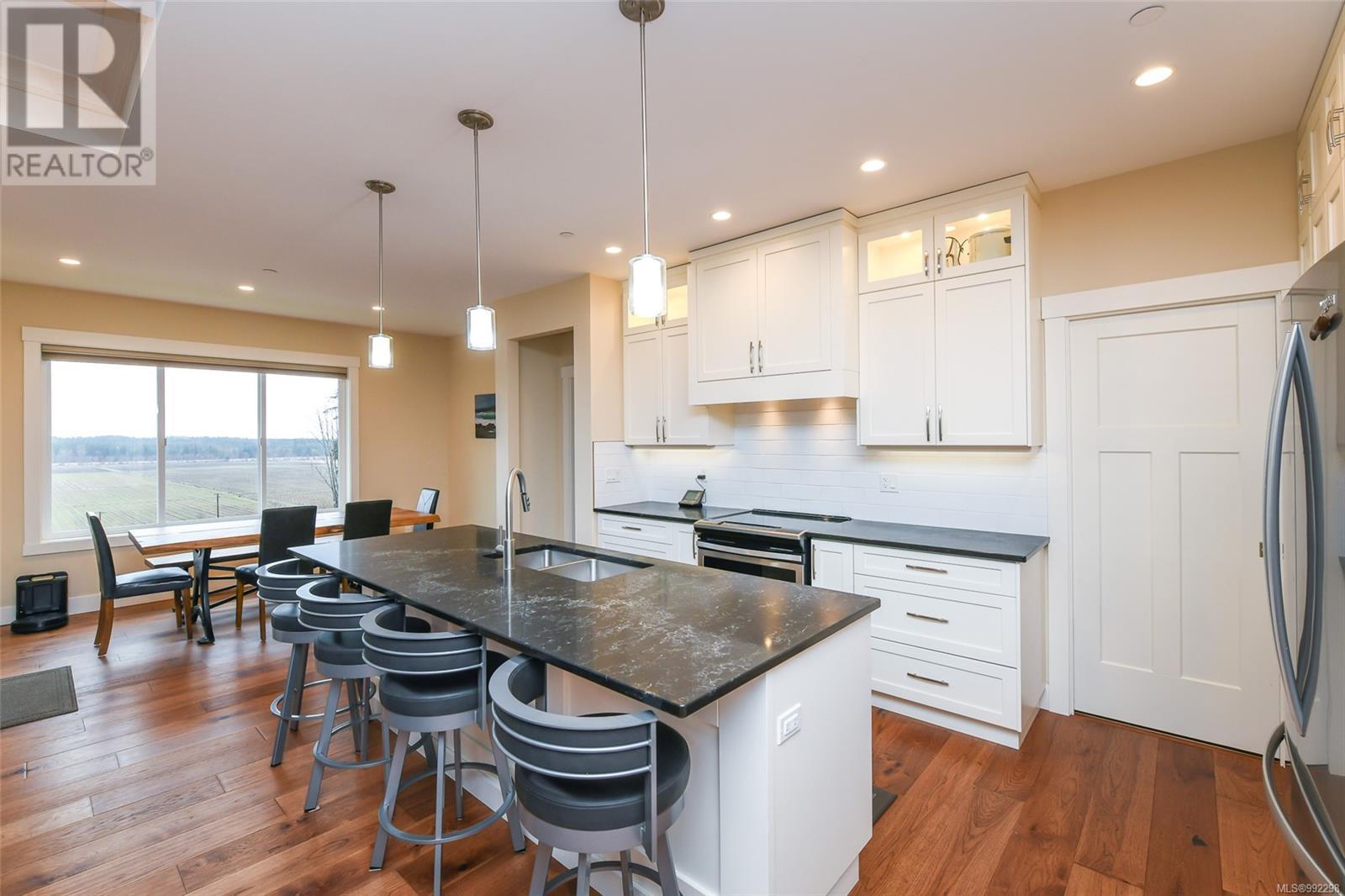 Property at 1442 Crown Isle Blvd image 5