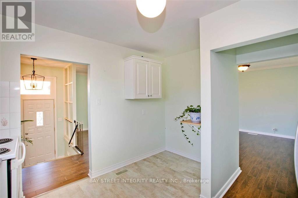 60 Hesketh Court, Toronto, Ontario  M4A 1M6 - Photo 10 - C12167263