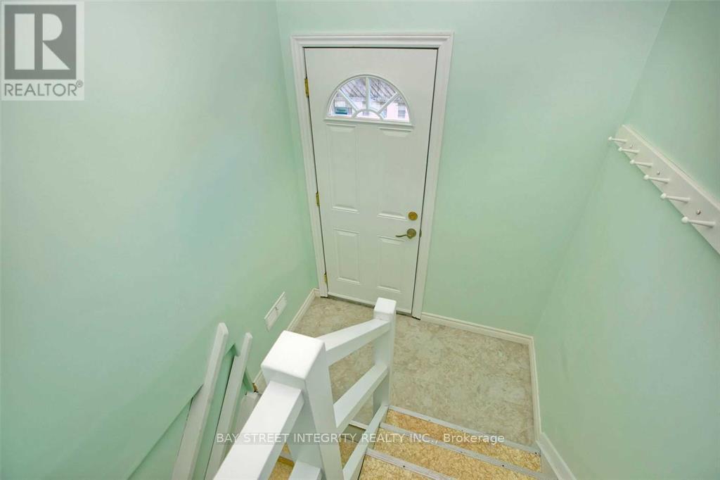 60 Hesketh Court, Toronto, Ontario  M4A 1M6 - Photo 16 - C12167263
