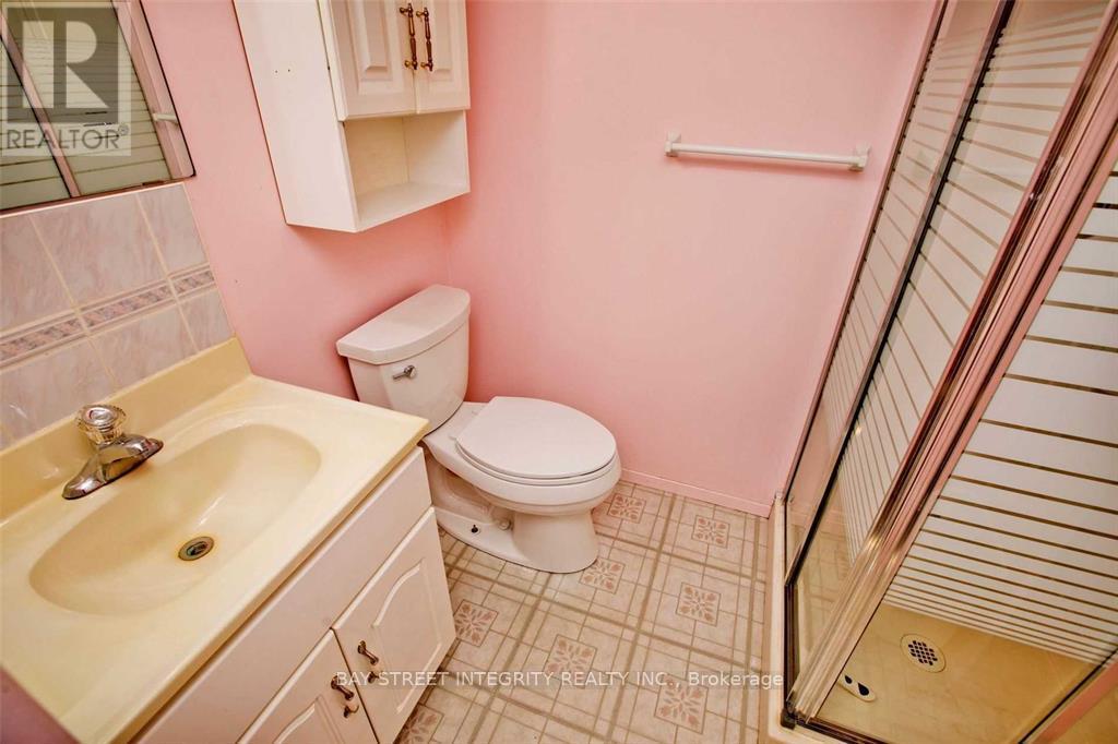 60 Hesketh Court, Toronto, Ontario  M4A 1M6 - Photo 20 - C12167263