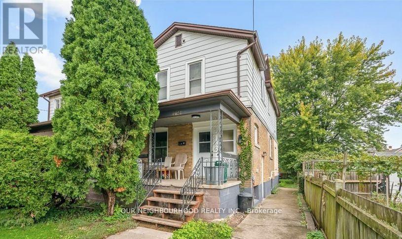 Unit 2 - 5749 Summer Street, Niagara Falls, Ontario  L2G 1M5 - Photo 2 - X12122682