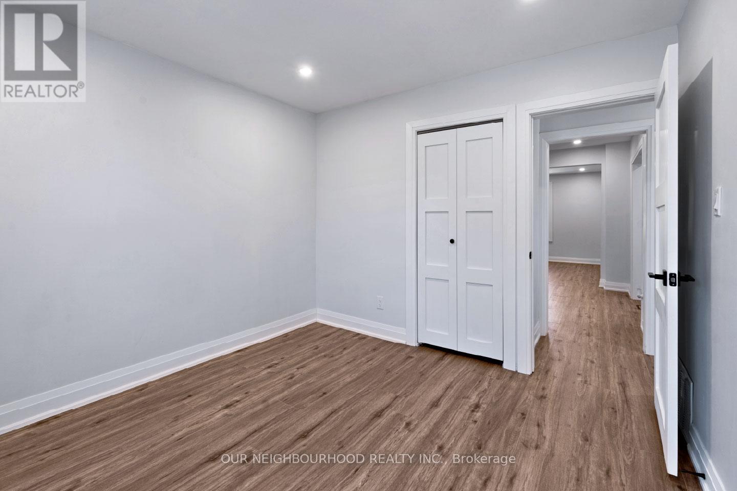 5749 Summer Street, Niagara Falls, Ontario  L2G 1M5 - Photo 14 - X12091339