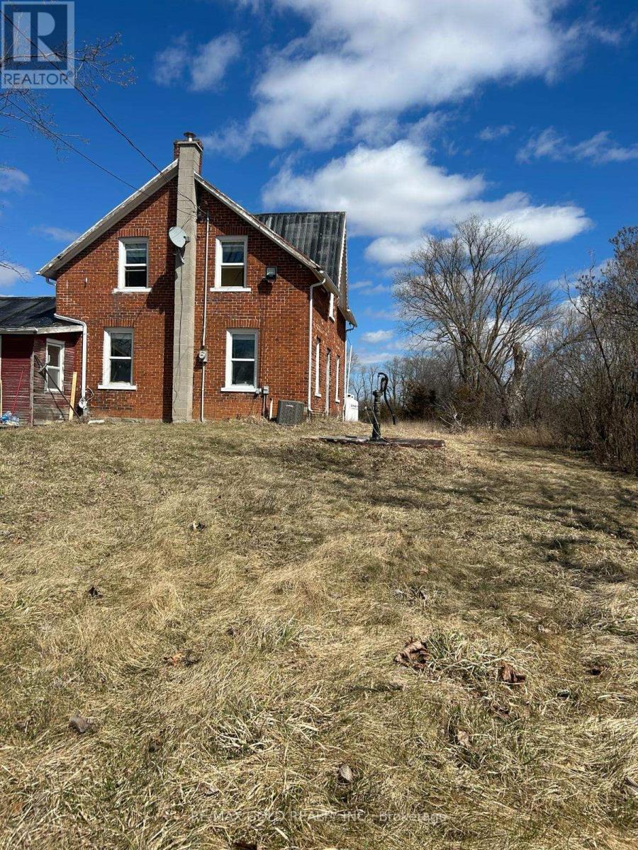 519 Goodyear Road, Greater Napanee, Ontario  K7R 3L2 - Photo 5 - X12165219