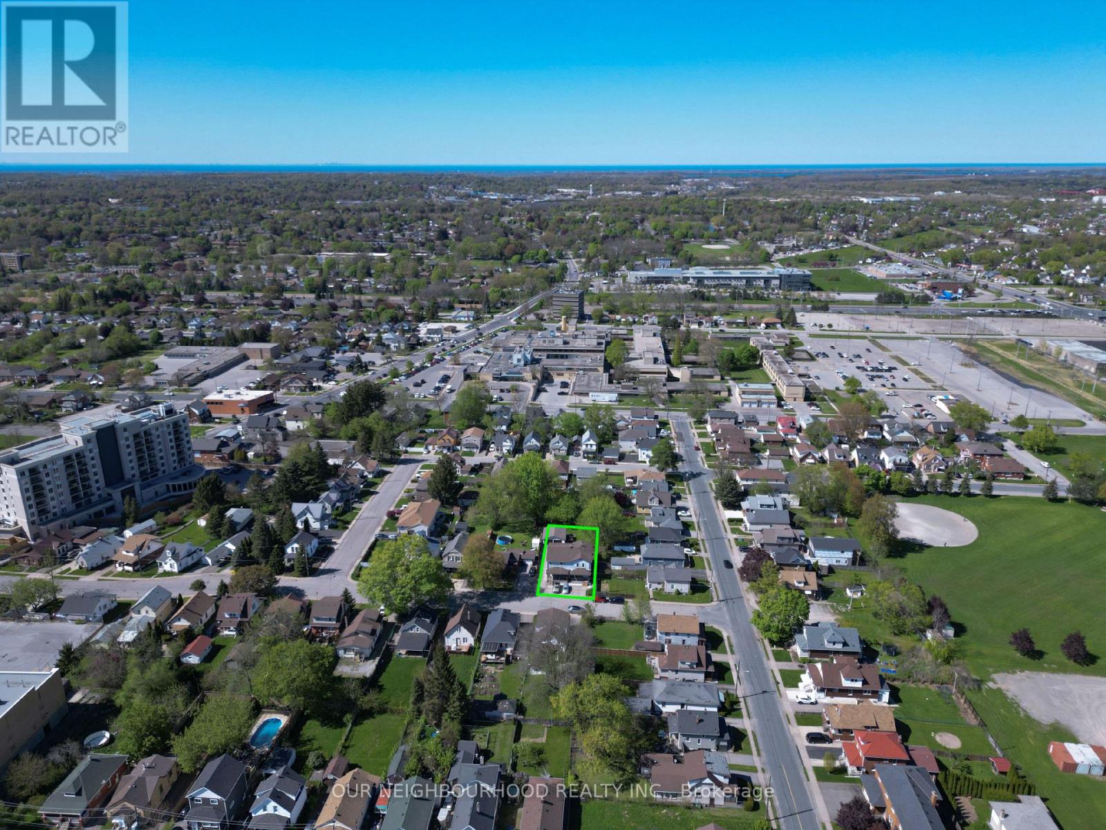 5749 Summer Street, Niagara Falls, Ontario  L2G 1M5 - Photo 33 - X12091339