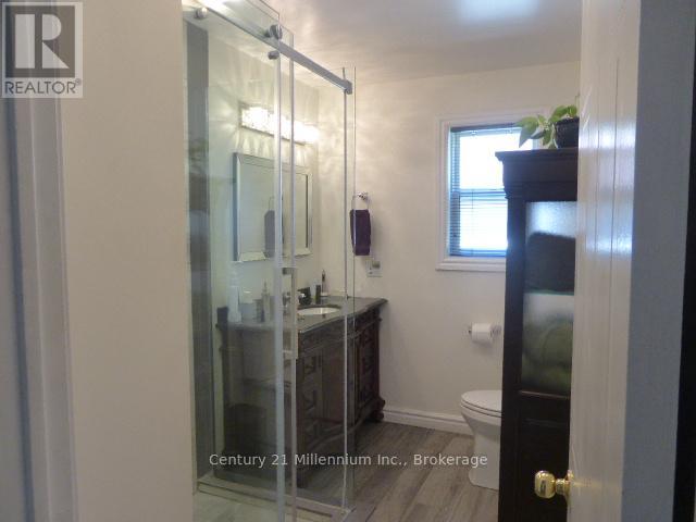 15 Harbour Crescent, Wasaga Beach, Ontario  L9Z 1G4 - Photo 11 - S12166919