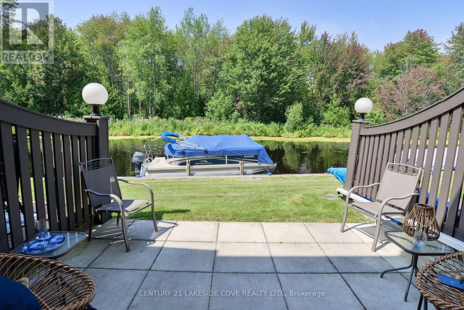 Unit 16 - 2 Paradise Boulevard W, Ramara, Ontario  L0K 1B0 - Photo 4 - S12167271