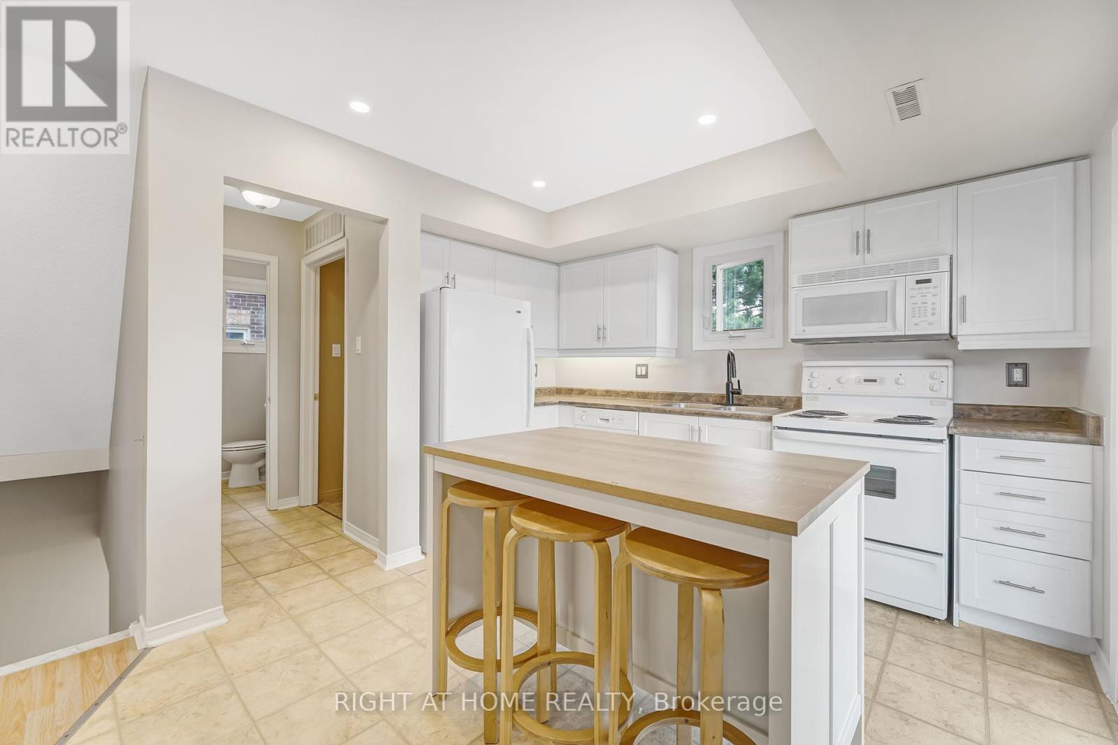 48 - 119 D'ambrosio Drive, Barrie, Ontario  L4N 7R7 - Photo 8 - S12167284