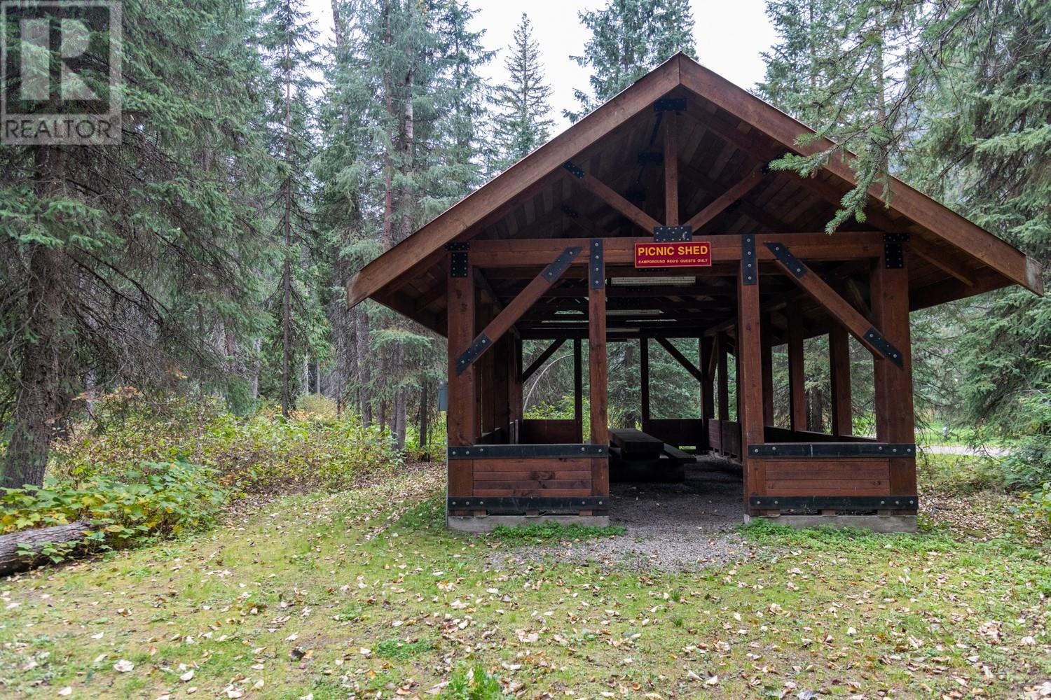 7050 Trans Canada Highway, Revelstoke, British Columbia  V0E 2S0 - Photo 9 - 10346666