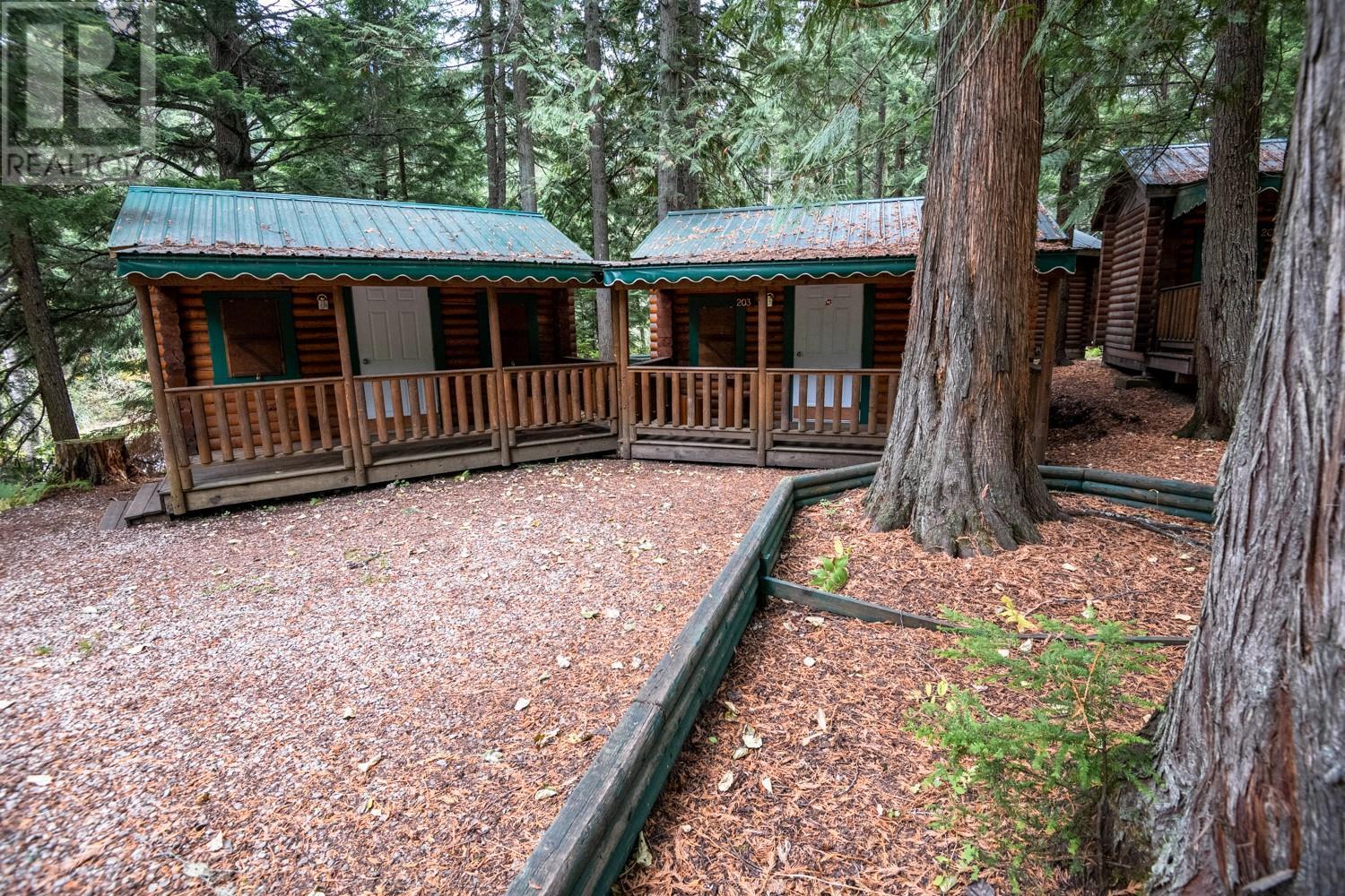 7050 Trans Canada Highway, Revelstoke, British Columbia  V0E 2S0 - Photo 36 - 10346666