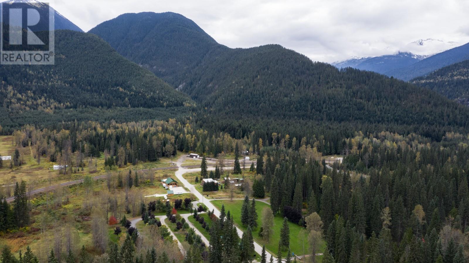 7050 Trans Canada Highway, Revelstoke, British Columbia  V0E 2S0 - Photo 41 - 10346666