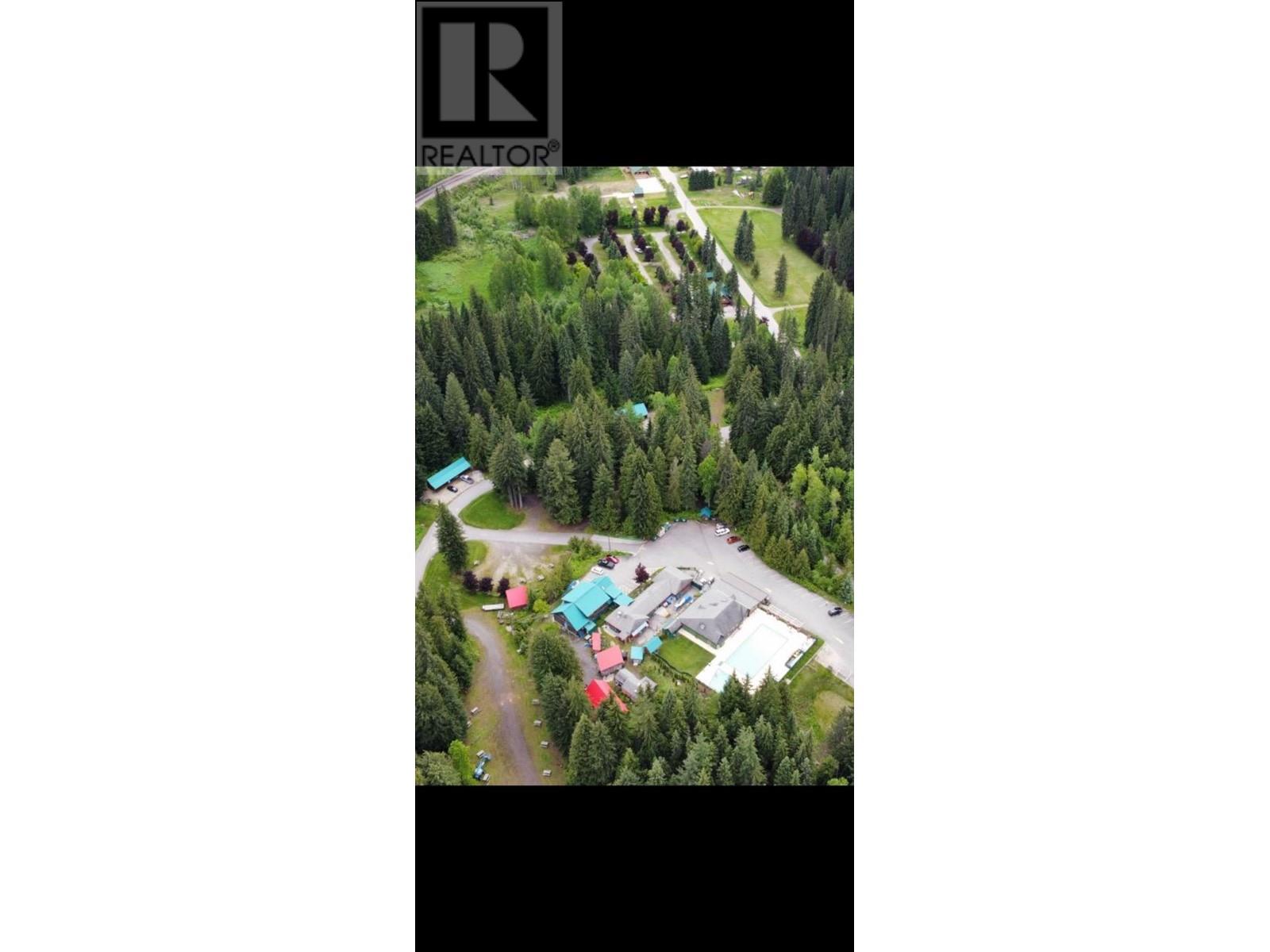 7050 Trans Canada Highway, Revelstoke, British Columbia  V0E 2S0 - Photo 49 - 10346666