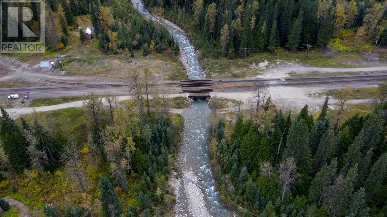 7050 Trans Canada Highway, Revelstoke, British Columbia  V0E 2S0 - Photo 57 - 10346666