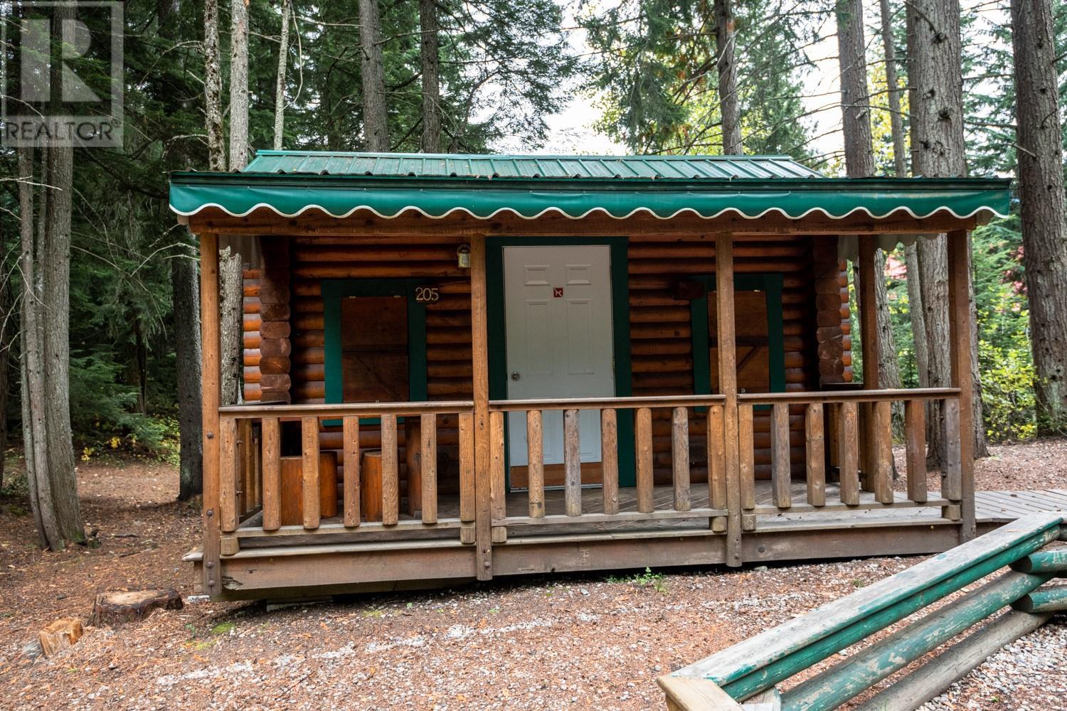 7050 Trans Canada Highway, Revelstoke, British Columbia  V0E 2S0 - Photo 60 - 10346666
