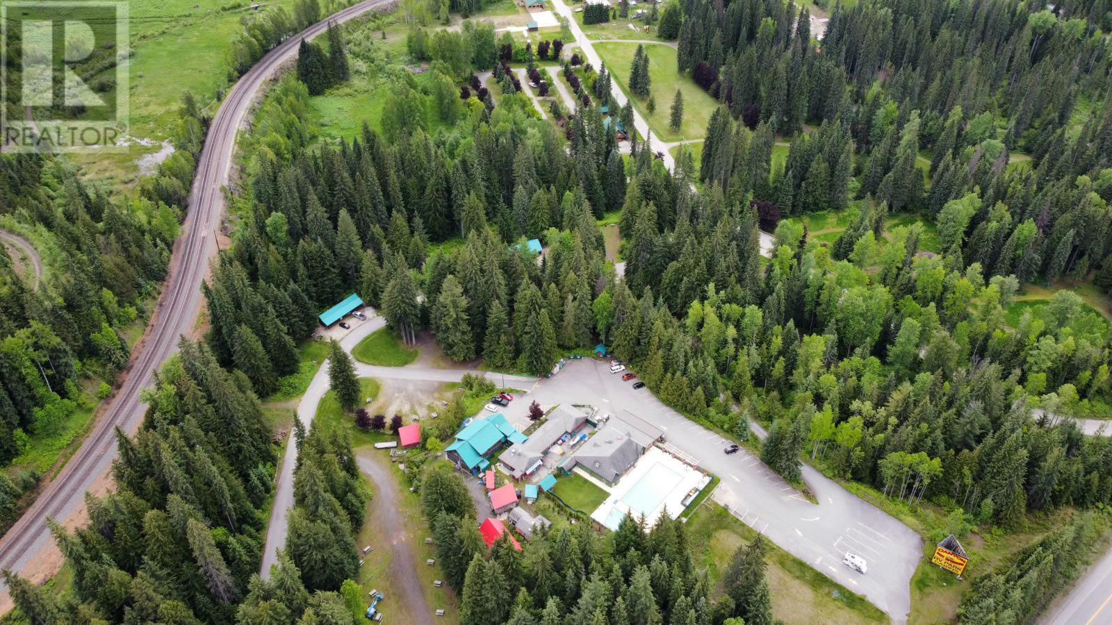 7050 Trans Canada Highway, Revelstoke, British Columbia  V0E 2S0 - Photo 46 - 10346666