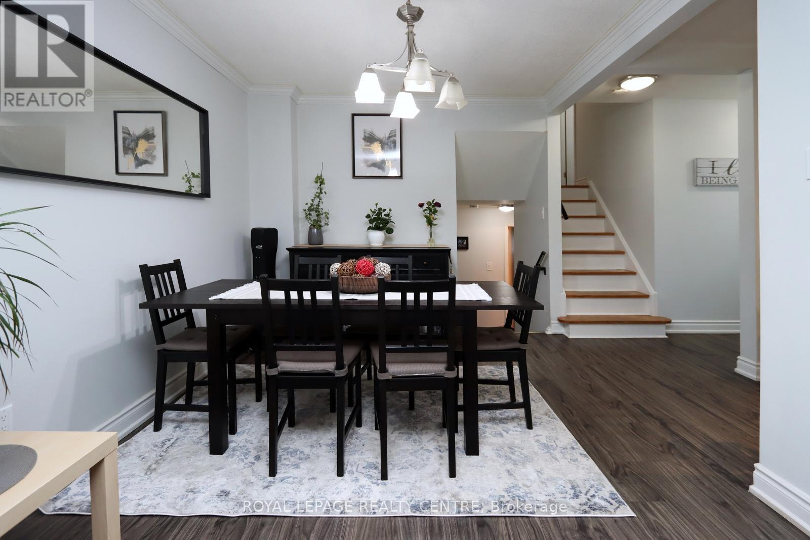1150 Saturnia Crescent, Mississauga, Ontario  L4Y 2M3 - Photo 9 - W12167238