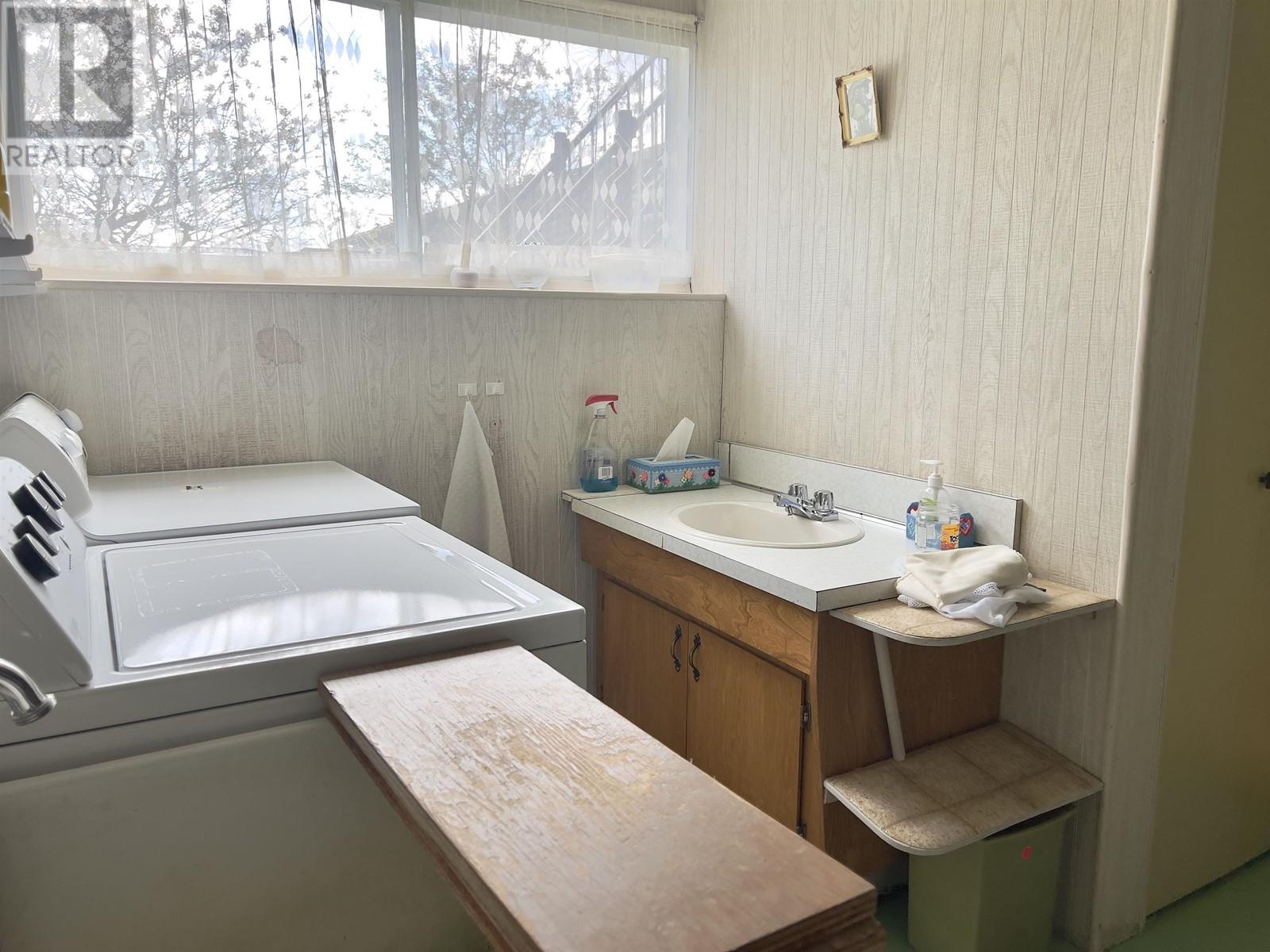 66 Carlson Street, Kitimat, British Columbia  V8C 1B1 - Photo 14 - R3005928