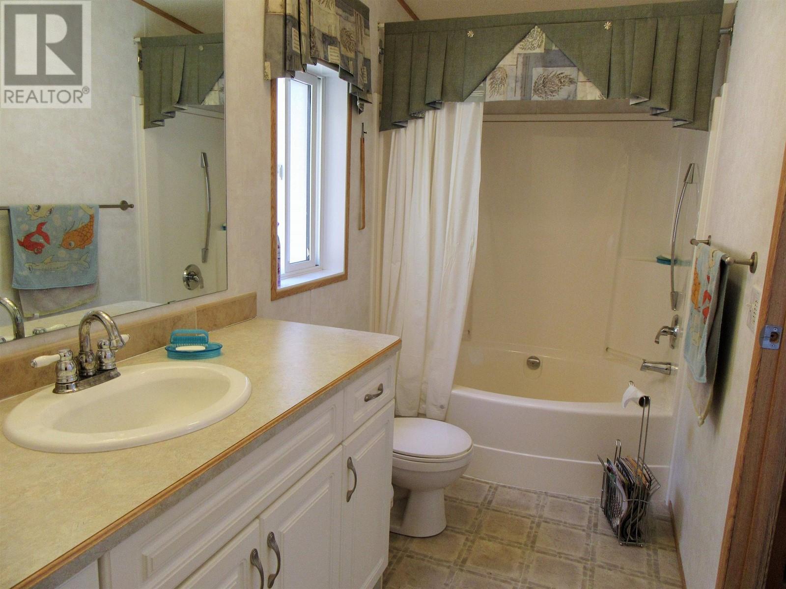 7384 Johnstone Road, Bridge Lake, British Columbia  V0K 1X2 - Photo 25 - R3006094