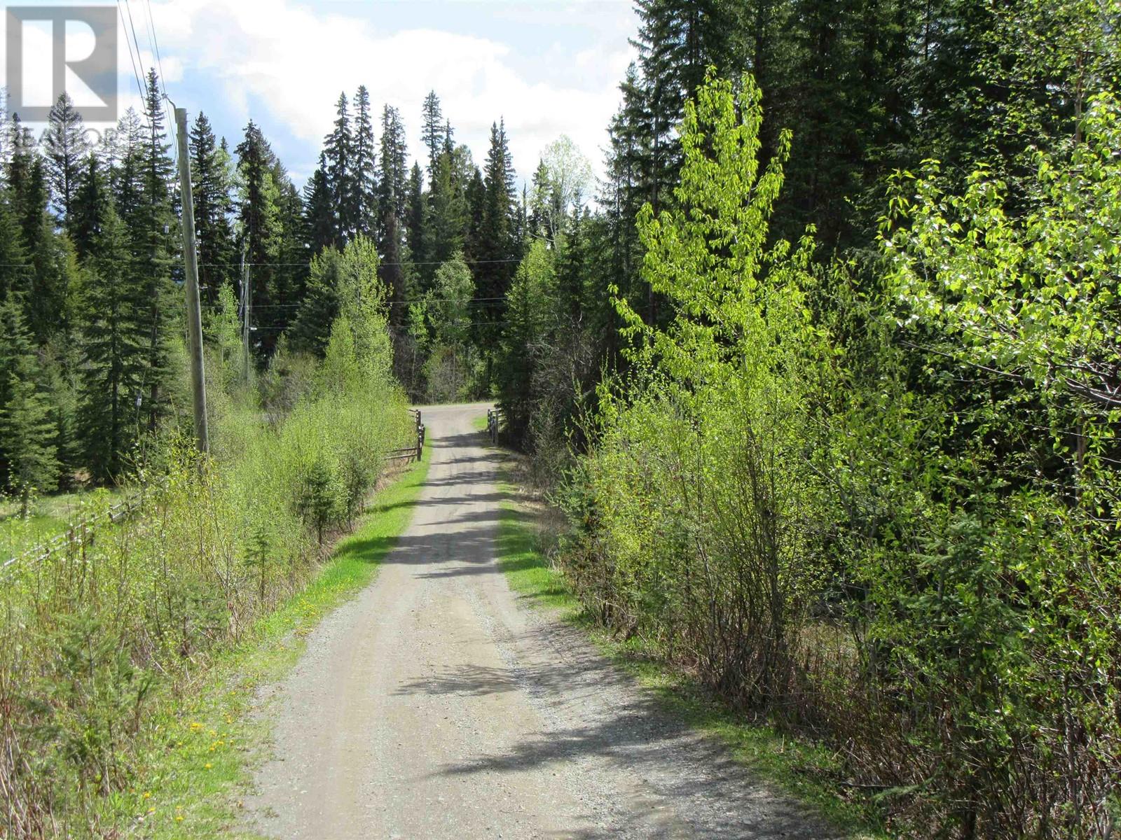 7384 Johnstone Road, Bridge Lake, British Columbia  V0K 1X2 - Photo 12 - R3006094