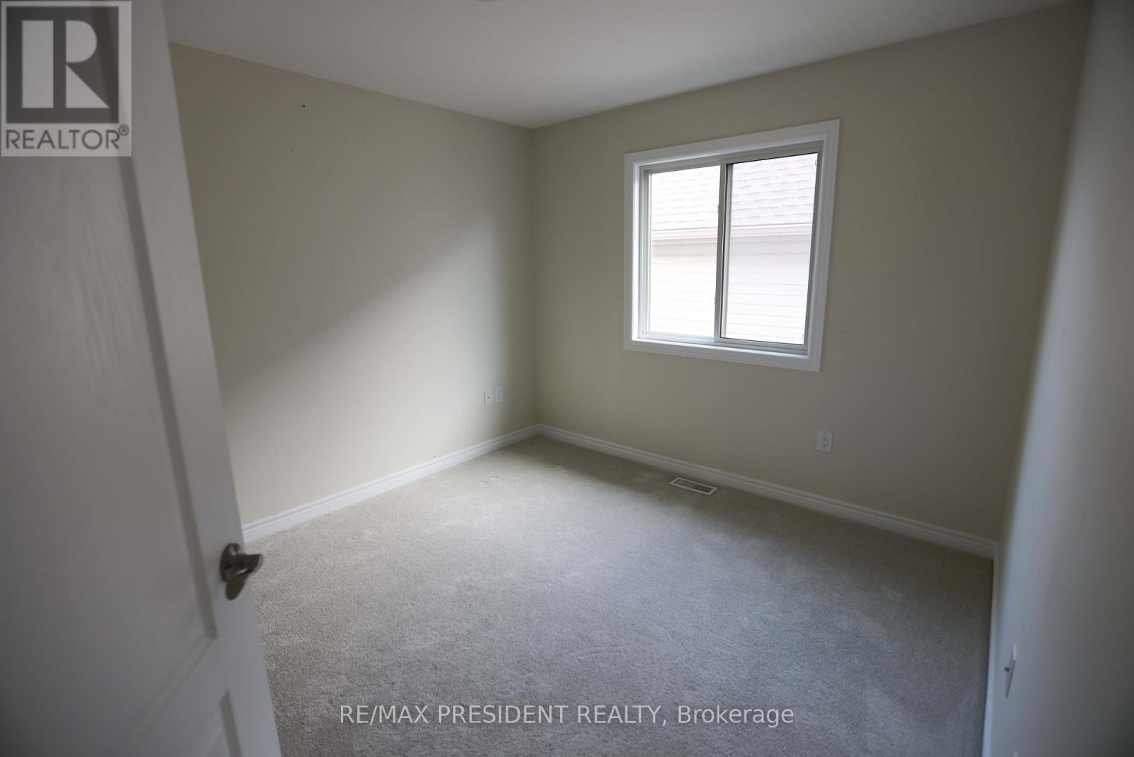 7 Berkshire Drive, St. Catharines, Ontario  L2M 3Y3 - Photo 14 - X12167283