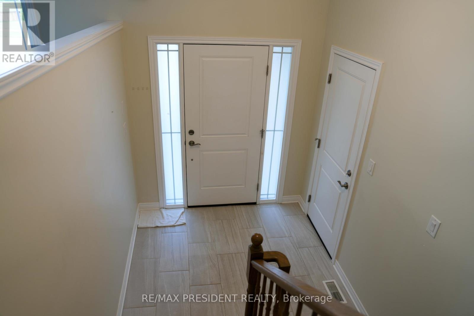 Property at 7 BERKSHIRE DRIVE image 4