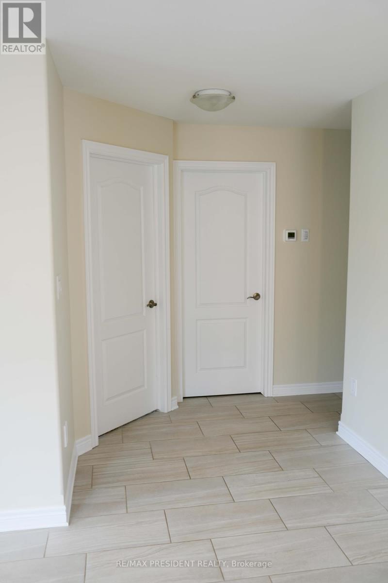 7 Berkshire Drive, St. Catharines, Ontario  L2M 3Y3 - Photo 7 - X12167283