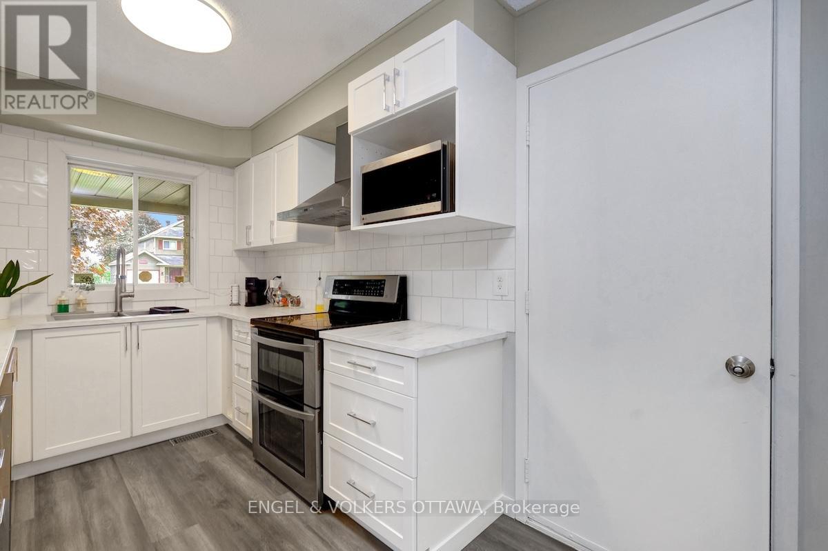 30 Sovereign Avenue, Ottawa, Ontario  K2G 4W7 - Photo 15 - X12167303