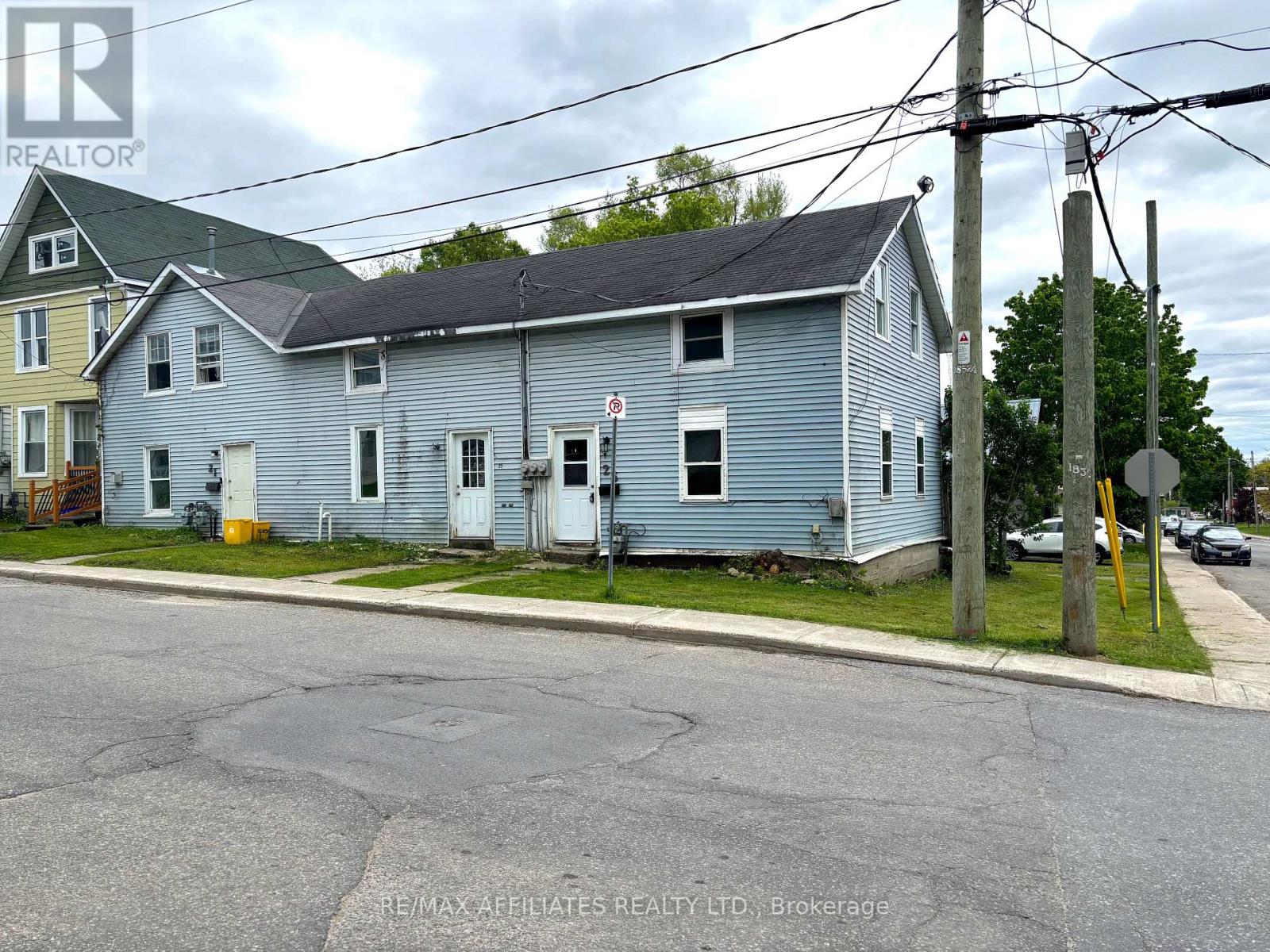25 Church Street W, Smiths Falls, Ontario  K7A 1P6 - Photo 2 - X12167317