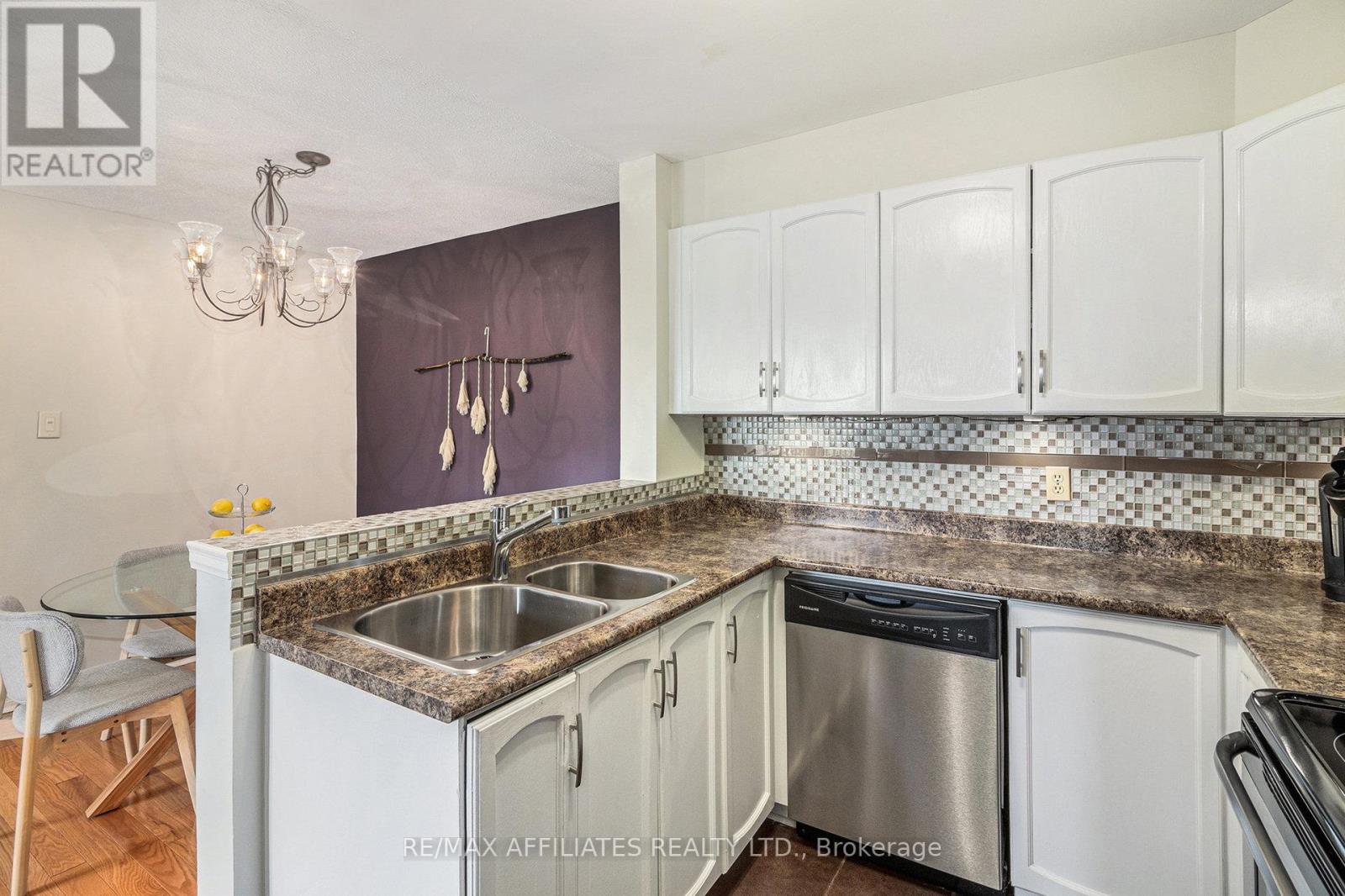 205 - 475 Canteval Terrace, Ottawa, Ontario  K4A 2C7 - Photo 11 - X12167346