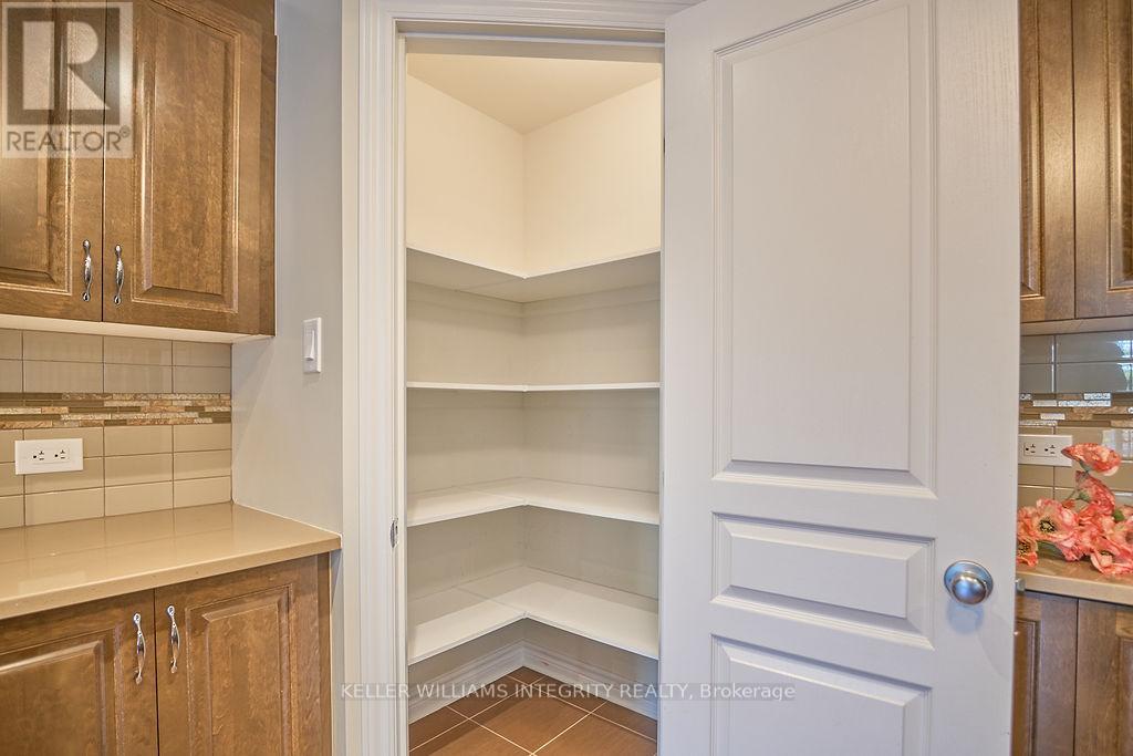 405 Barrick Hill Road, Ottawa, Ontario  K2M 0H7 - Photo 11 - X12167378