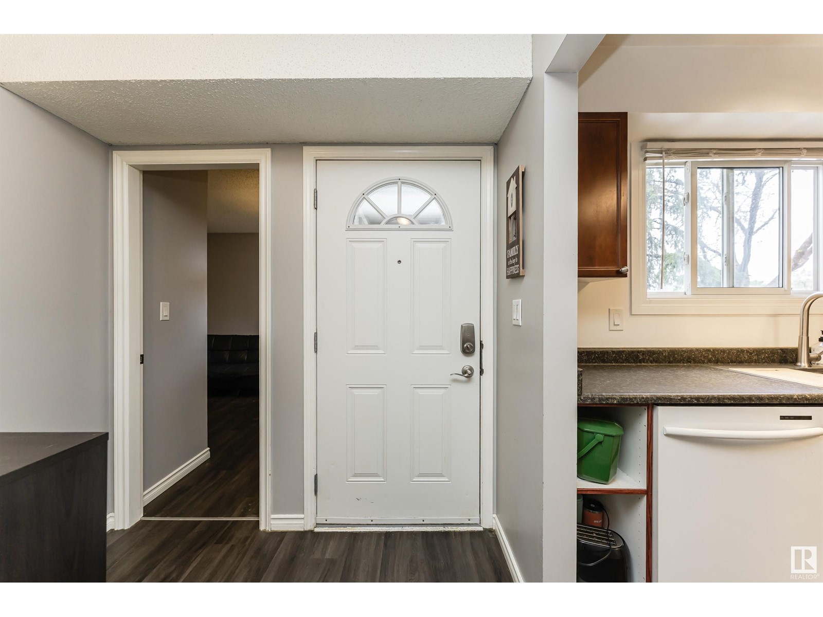 3603 30 Av Nw, Edmonton, Alberta  T6L 5H5 - Photo 5 - E4437936