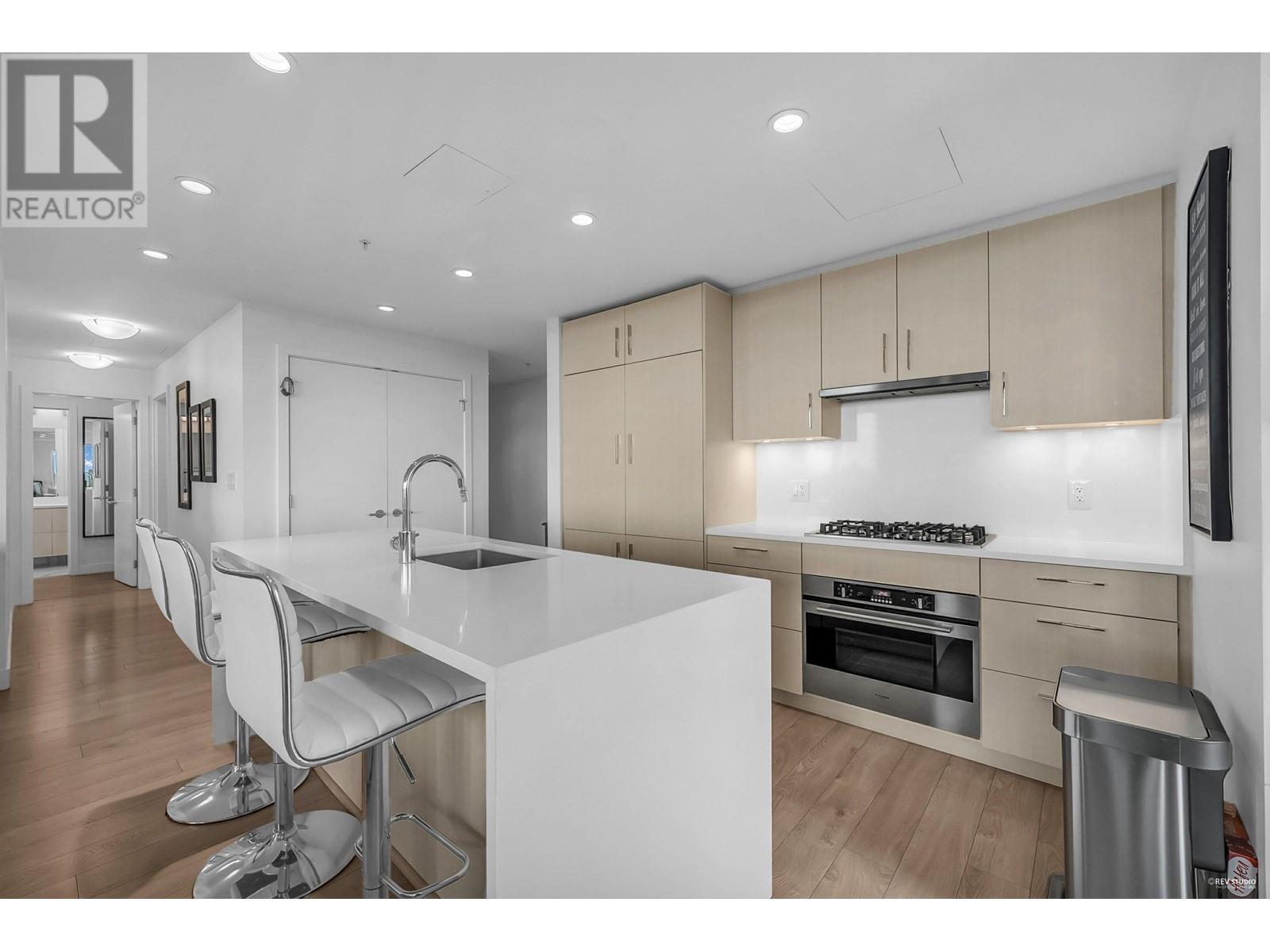 Property at 1701 518 WHITING WAY image 3