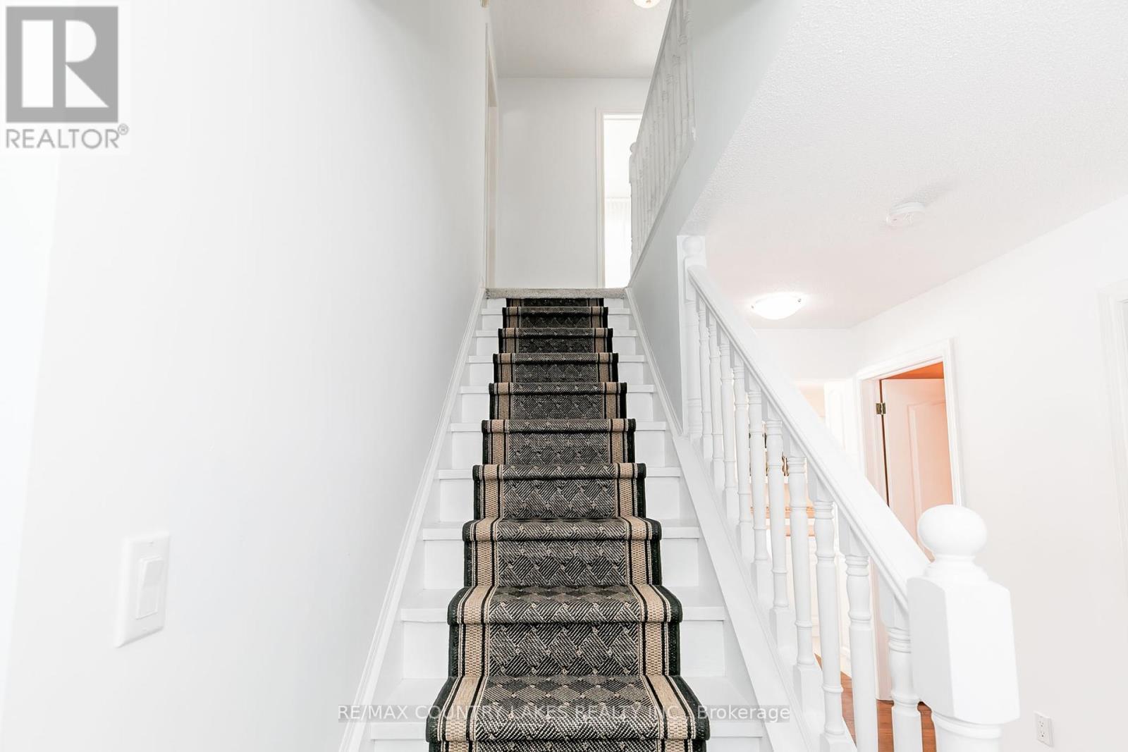 98 Turtle Path, Ramara, Ontario  L0K 1B0 - Photo 27 - S12136193
