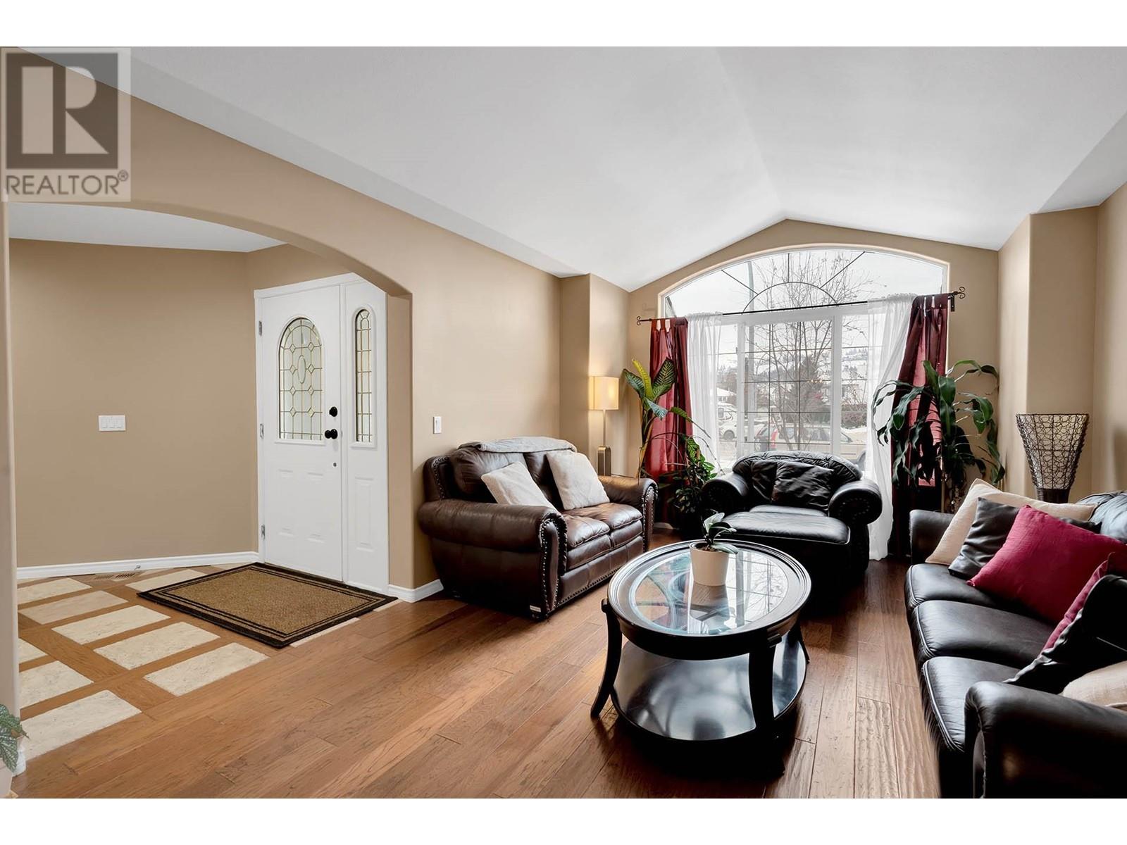 Property at 390 Sunhill Court image 5