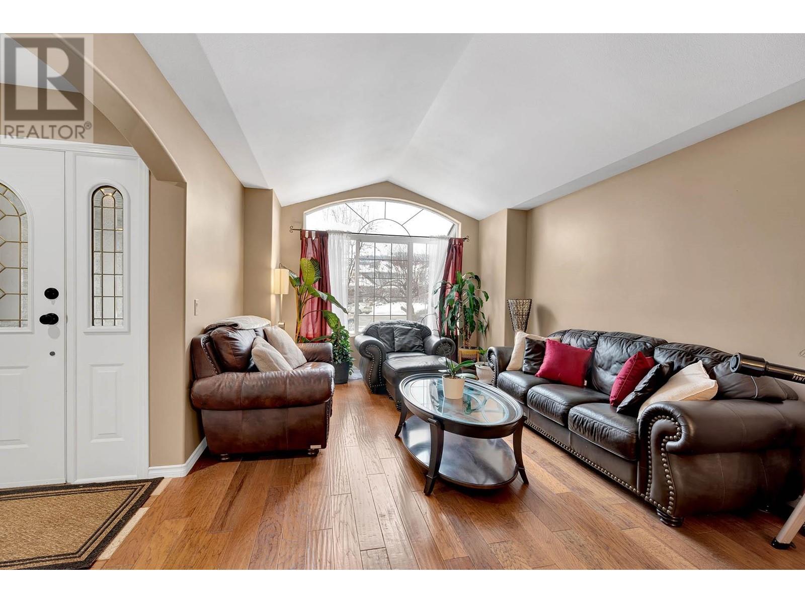 Property at 390 Sunhill Court image 4