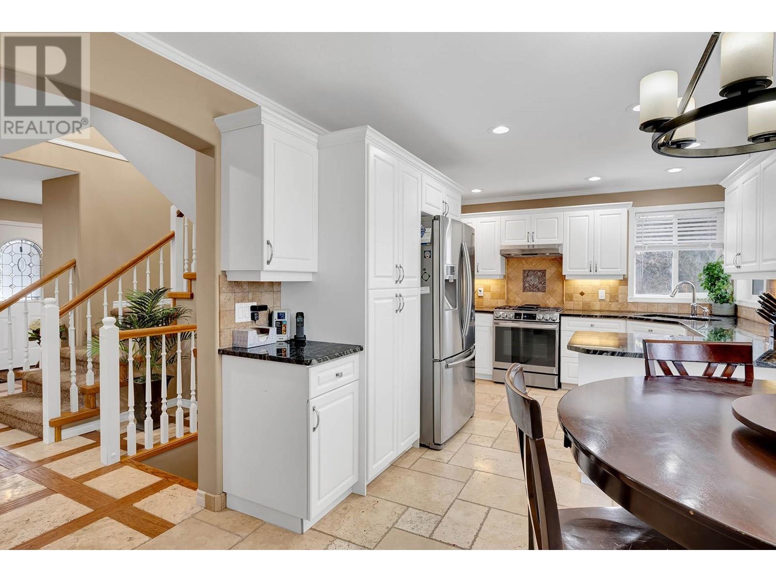 390 Sunhill Court, Kamloops, British Columbia  V2E 2P4 - Photo 12 - 10348932