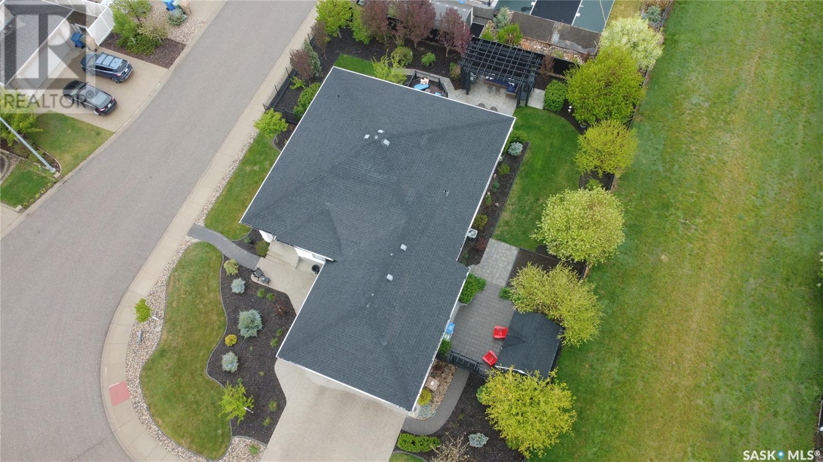 Property at 8029 Wascana Gardens CRESCENT image 3