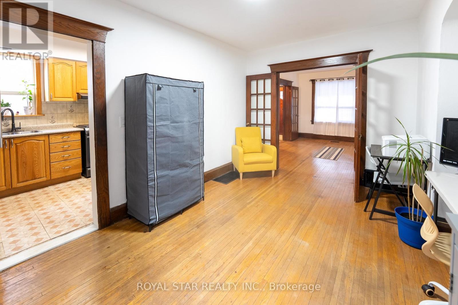 82 Westlake Avenue, Toronto, Ontario  M4C 4R1 - Photo 10 - E12167360