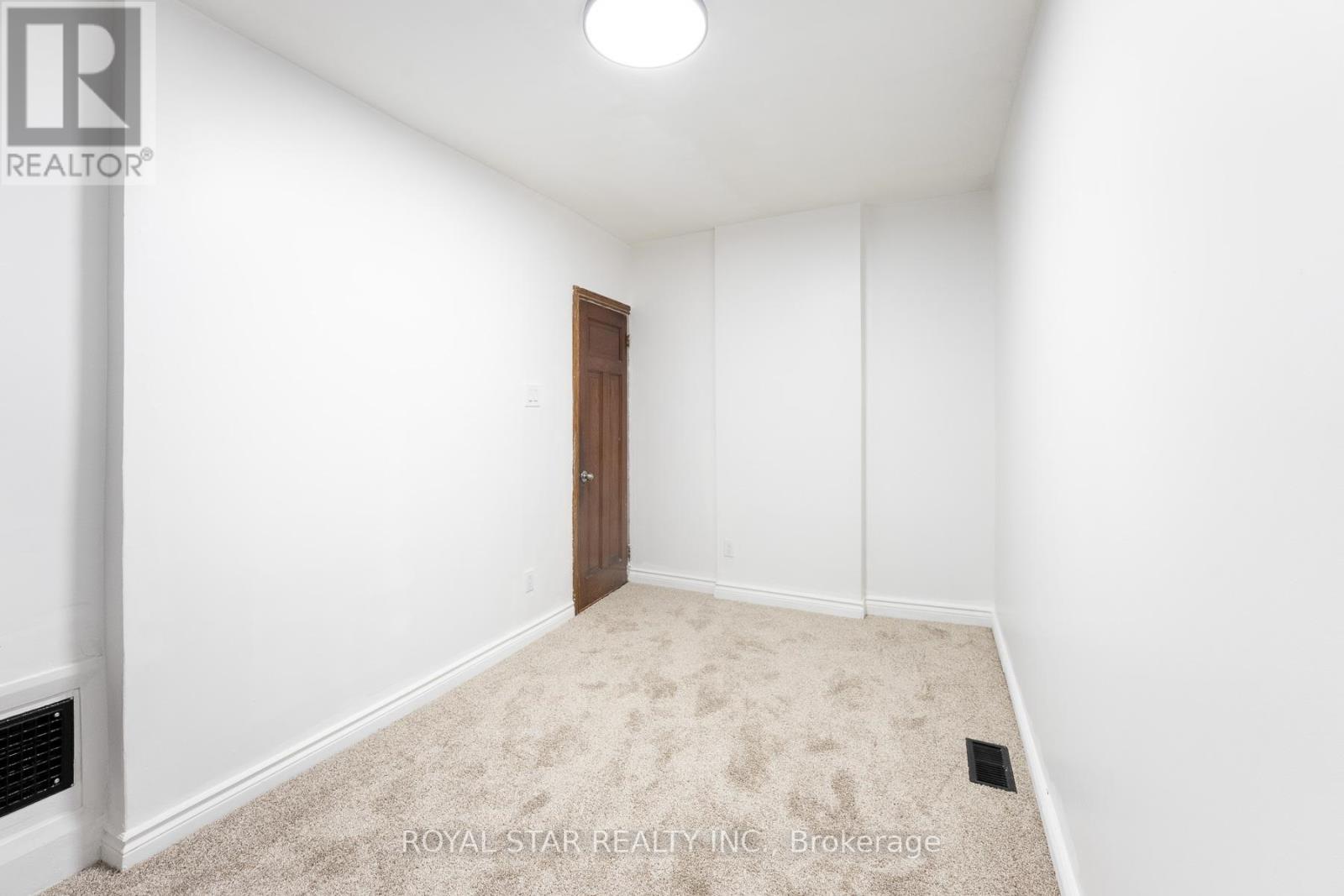 82 Westlake Avenue, Toronto, Ontario  M4C 4R1 - Photo 16 - E12167360