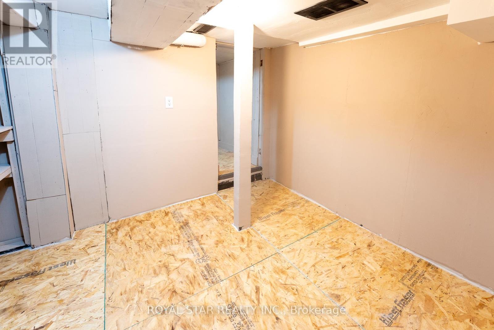 82 Westlake Avenue, Toronto, Ontario  M4C 4R1 - Photo 27 - E12167360