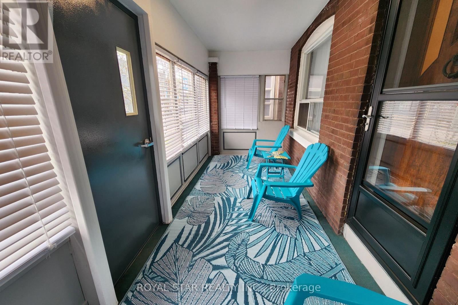 82 Westlake Avenue, Toronto, Ontario  M4C 4R1 - Photo 3 - E12167360