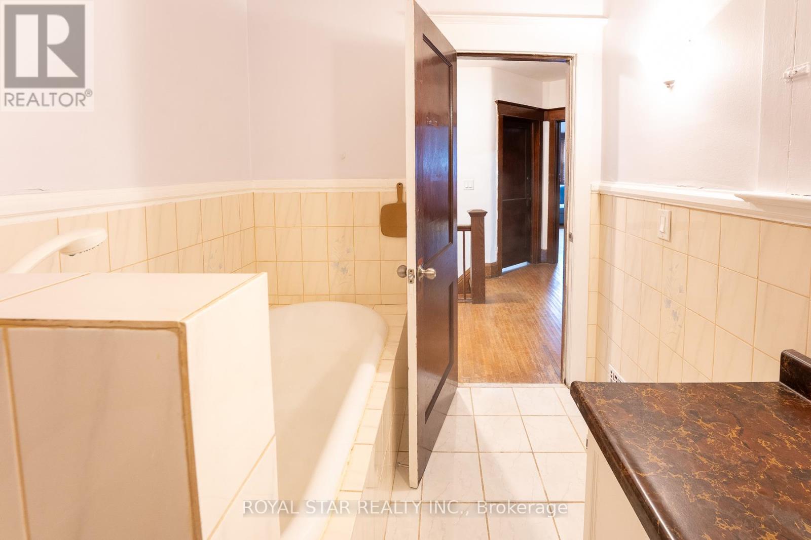 82 Westlake Avenue, Toronto, Ontario  M4C 4R1 - Photo 33 - E12167360