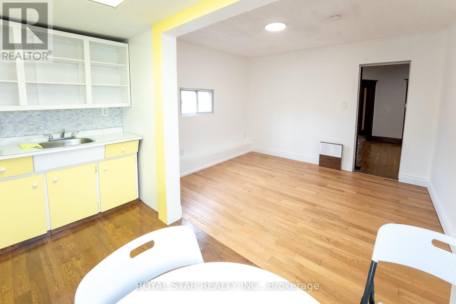 82 Westlake Avenue, Toronto, Ontario  M4C 4R1 - Photo 43 - E12167360