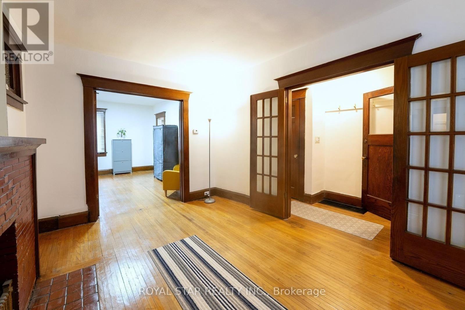 82 Westlake Avenue, Toronto, Ontario  M4C 4R1 - Photo 6 - E12167360