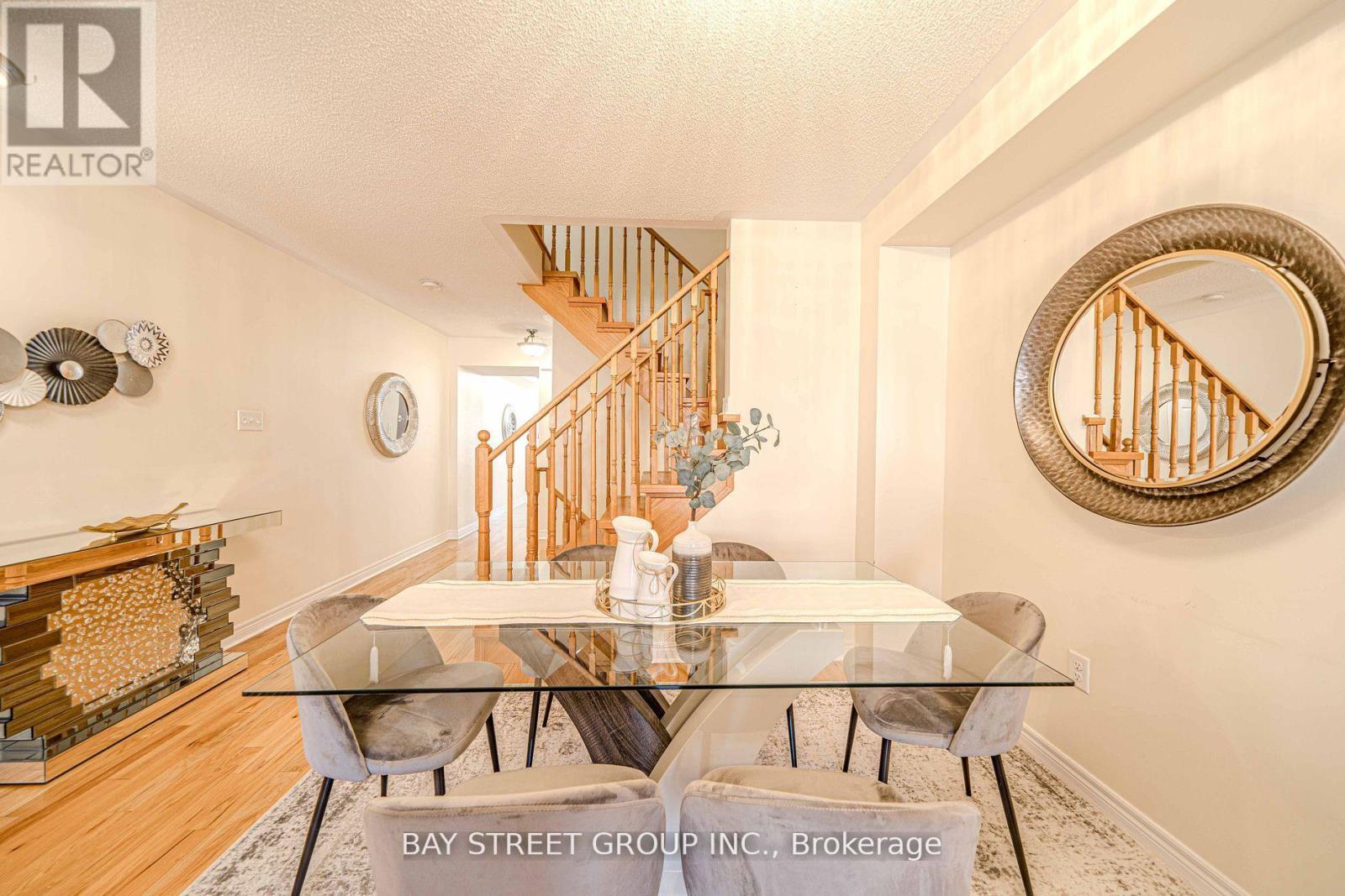 37 De Jong Street, Toronto, Ontario  M1P 0C2 - Photo 8 - E12167383