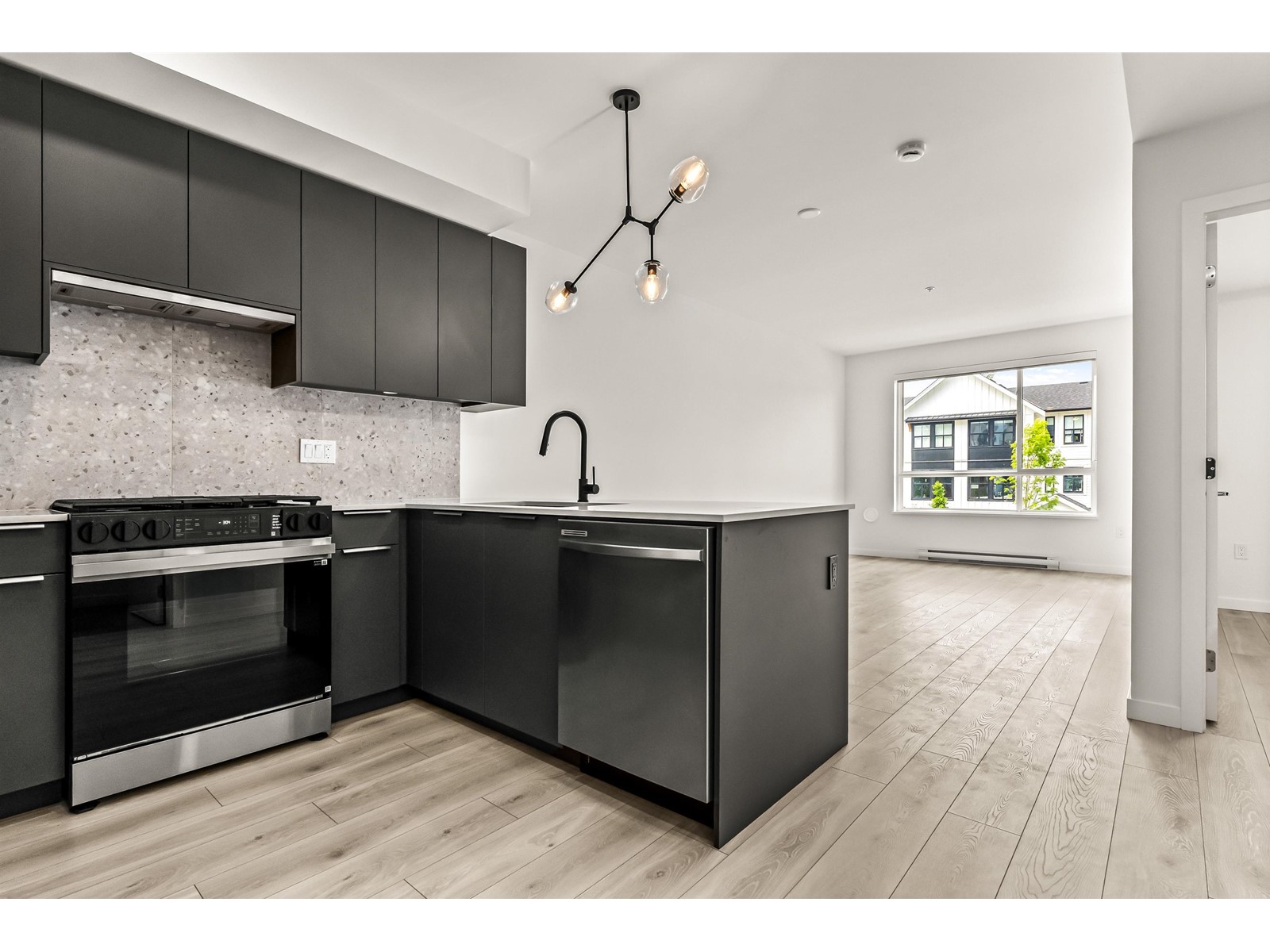 213 7936 206 Street, Langley, British Columbia  V2Y 1X6 - Photo 4 - R3005483