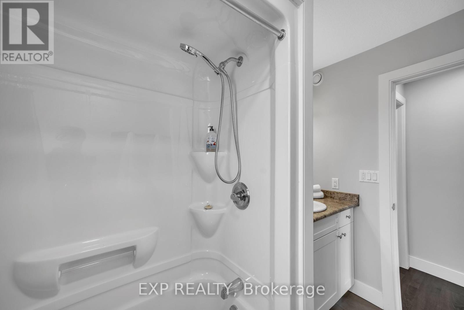 10 Spencer Court, Quinte West, Ontario  K8V 6X3 - Photo 20 - X12166822