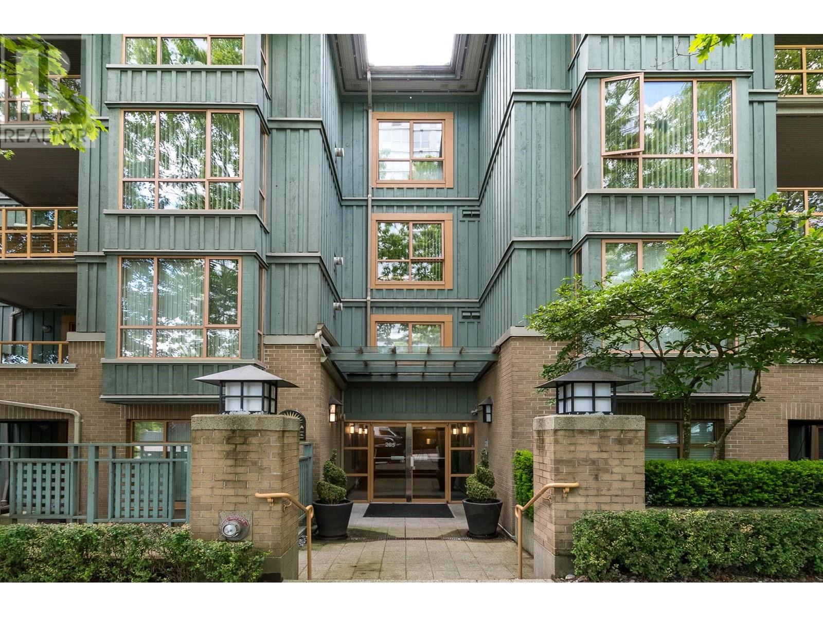 220 285 NEWPORT DRIVE, port moody, British Columbia